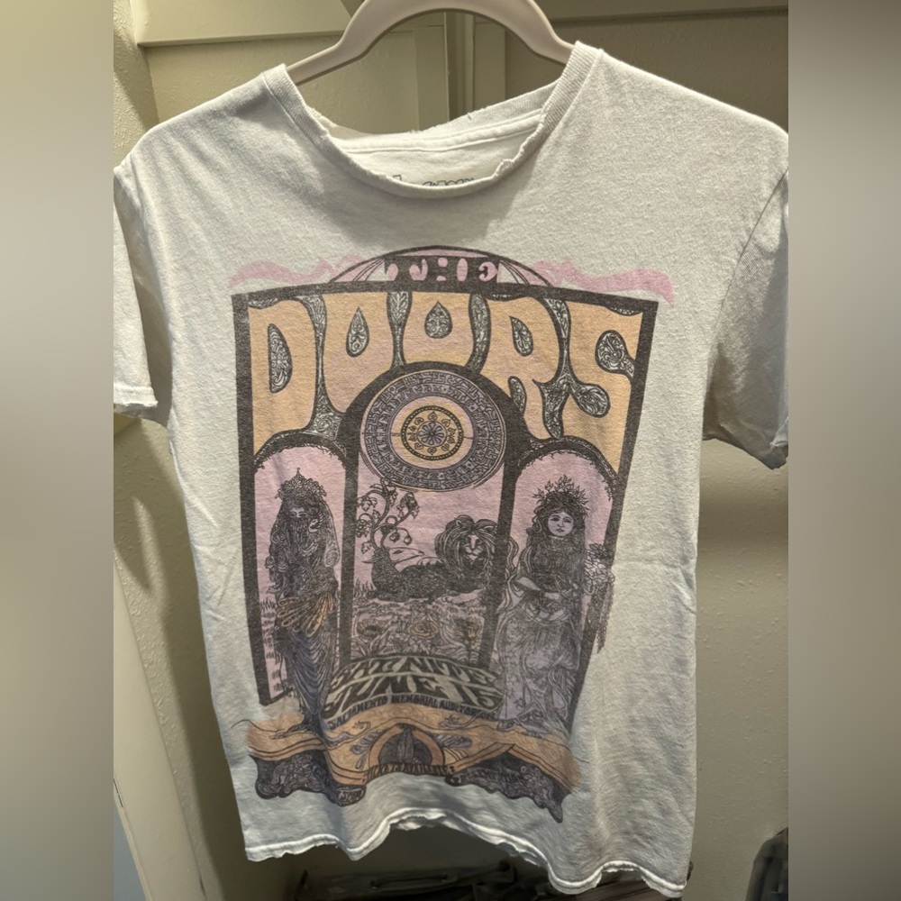 Women’s shirt